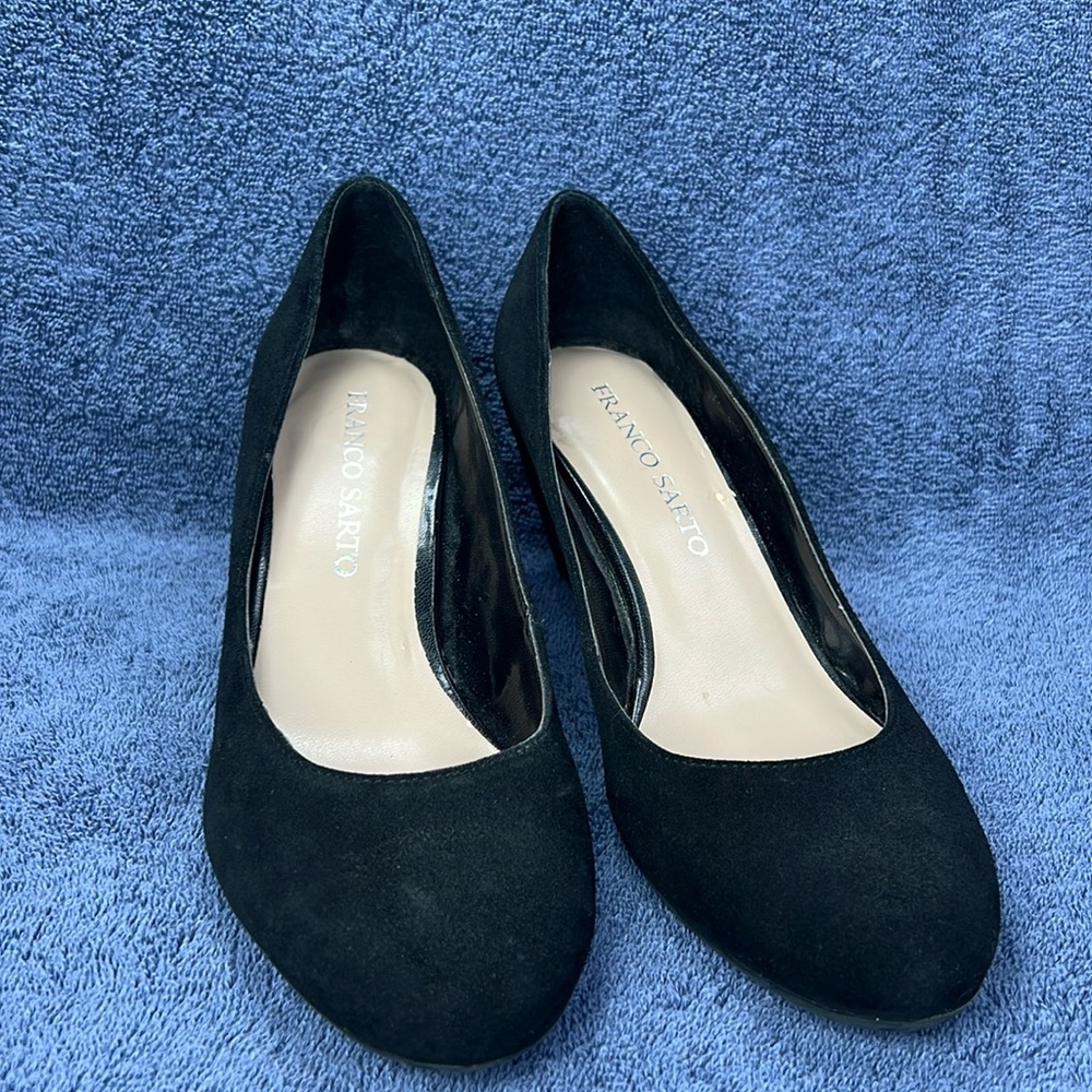 Franco Sarto, black faux suede wedge - Picture 1 of 5